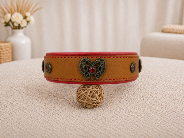Fettleder Leder Halsband cognac/rot verziert
